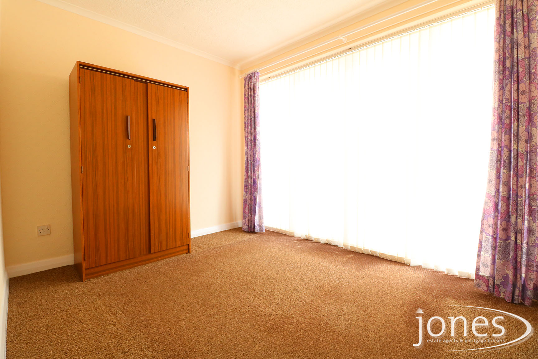 Home for Sale Let - Photo 05 Sycamore Road, Stockton on Tees, TS19 0NB