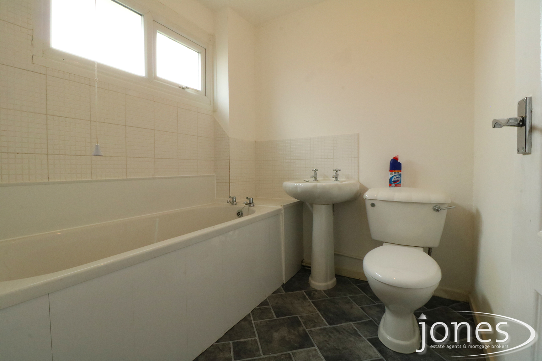 Home for Sale Let - Photo 07 Valiant Way, Thornaby, Stockton on Tees, TS17 9PD