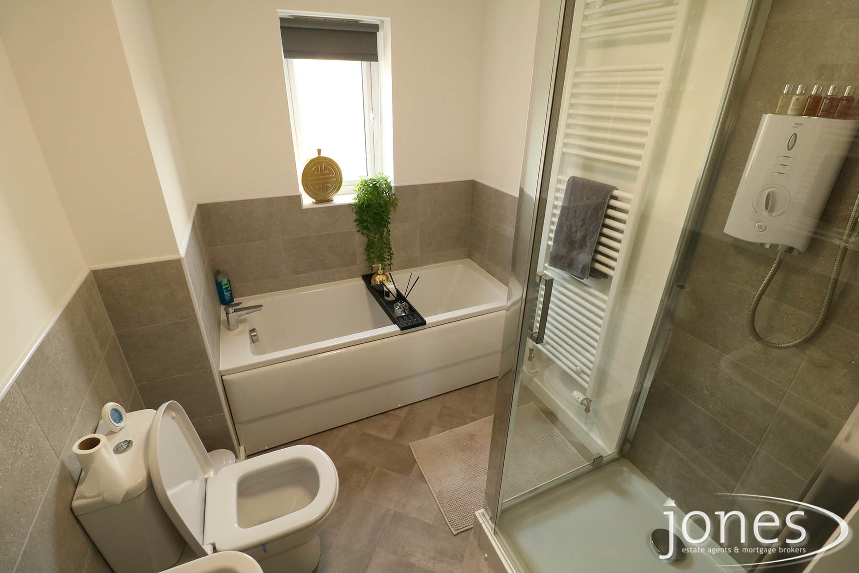 Home for Sale Let - Photo 16 Wellington Drive, Middleton St George, DL2 1FJ