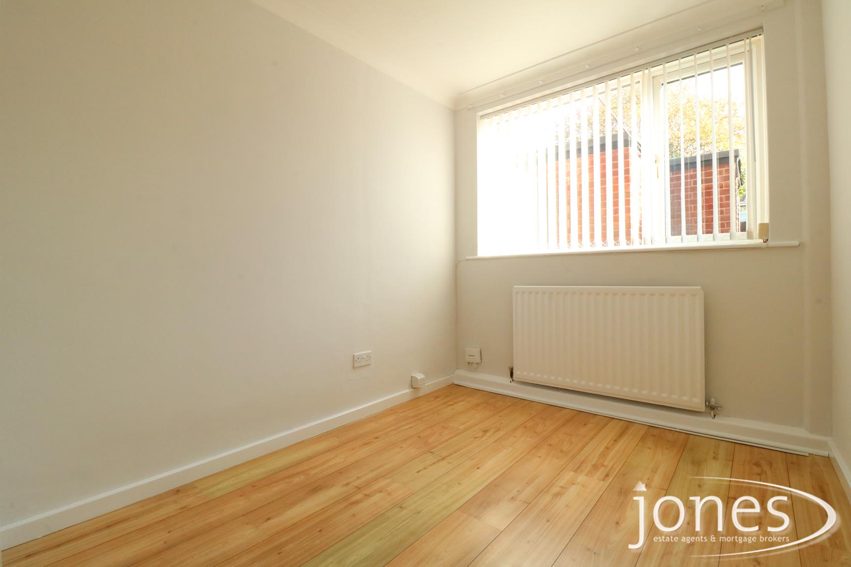 Home for Sale Let - Photo 04 Kininvie Walk, Stockton on Tees,TS19 8DD