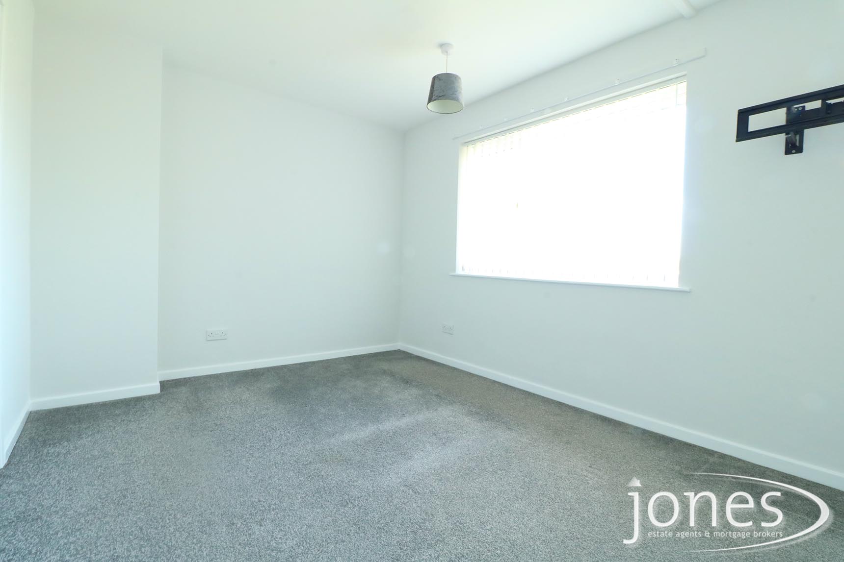 Home for Sale Let - Photo 07 Kininvie Walk, Stockton on Tees,TS19 8DD