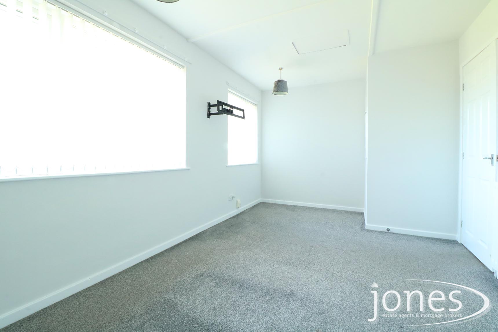 Home for Sale Let - Photo 08 Kininvie Walk, Stockton on Tees,TS19 8DD