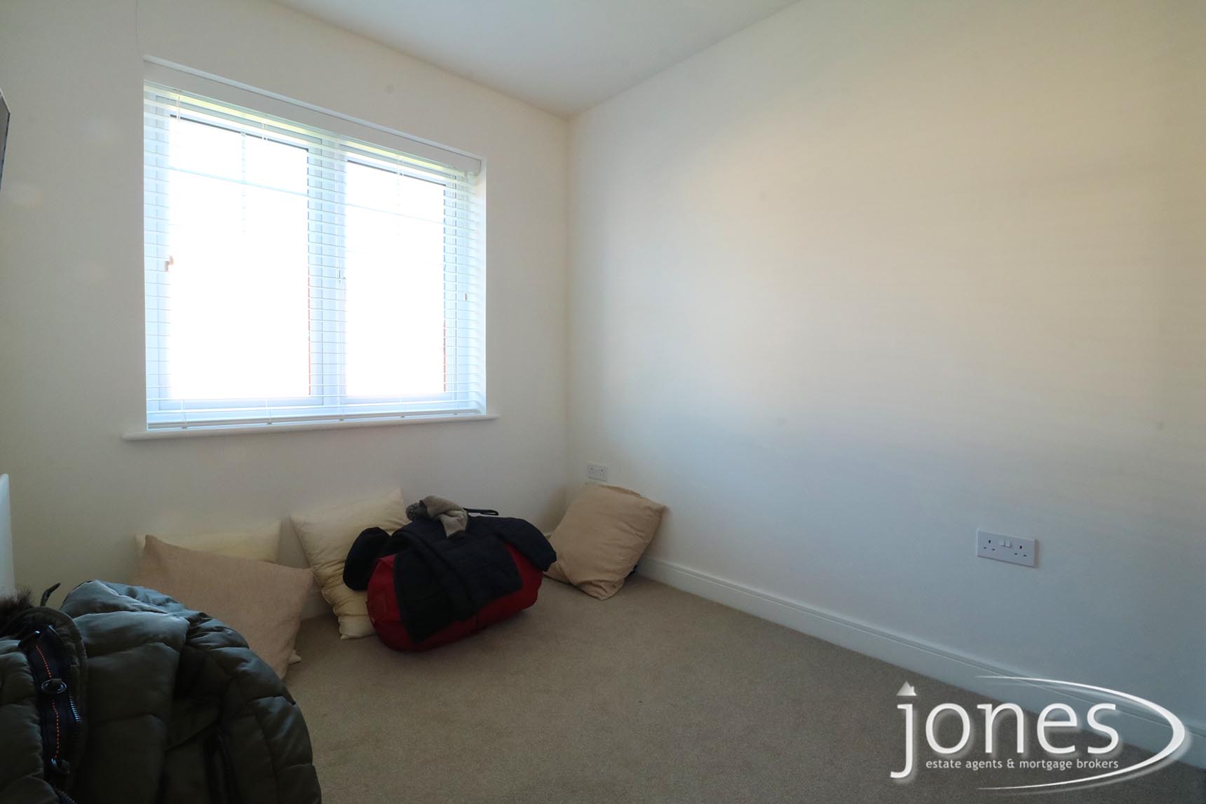 Home for Sale Let - Photo 07 Napoleon Way, Stockton on Tees,TS19 8FU