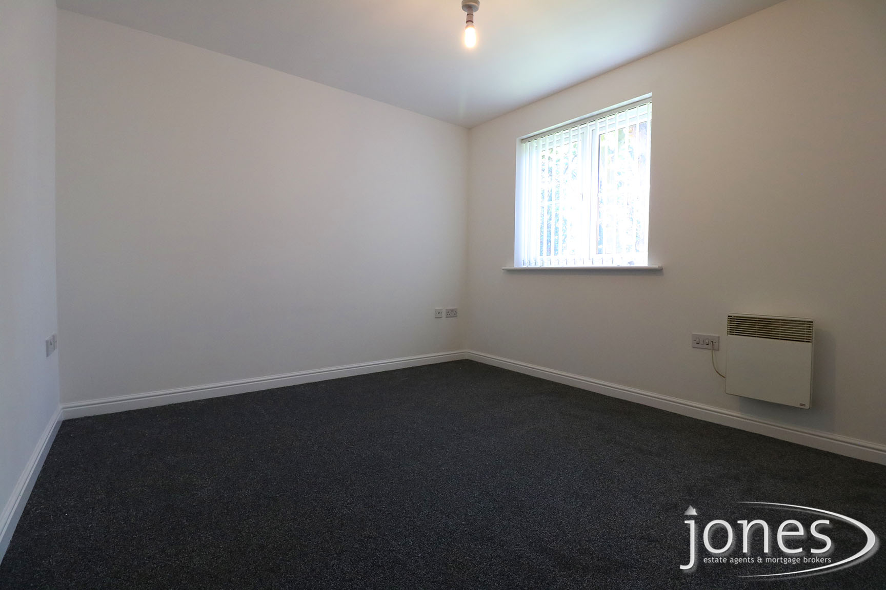 Home for Sale Let - Photo 05 Earls Court, Norton, Stockton on Tees, TS20 2NP