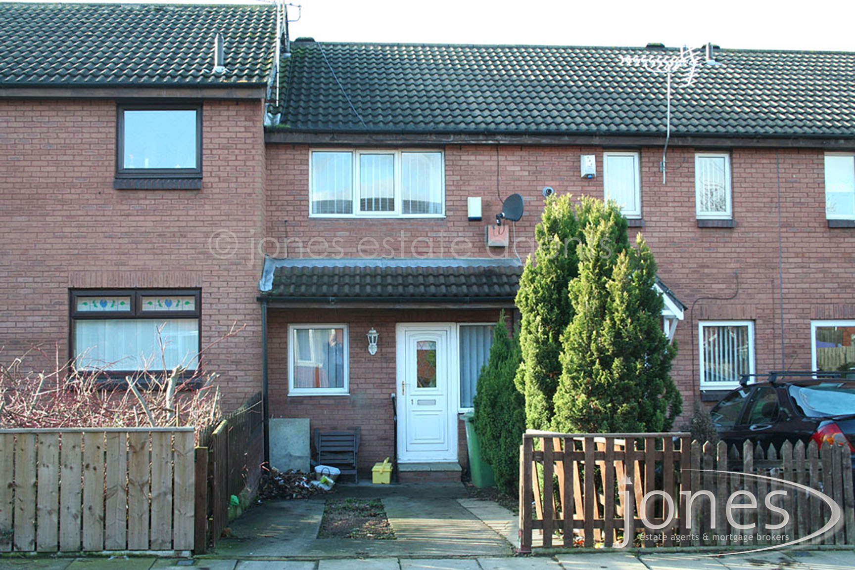 Home for Sale Let - Photo 01 Cuthbert Close, Thornaby, on Tees, TS17 6PJ